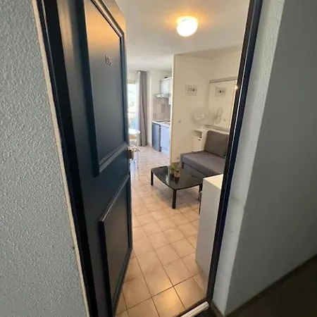 1 Bed Les Pins With Pool *