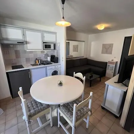1 Bed Les Pins With Pool