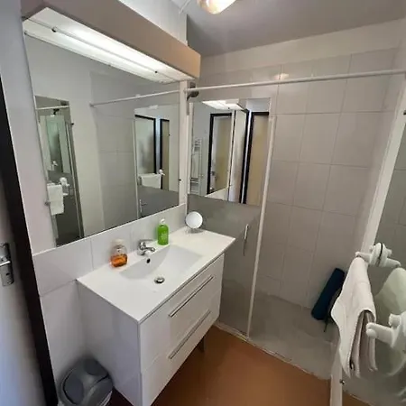 Apartment 1 Bed Les Pins With Pool Antibes