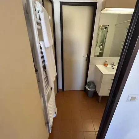1 Bed Les Pins With Pool Antibes